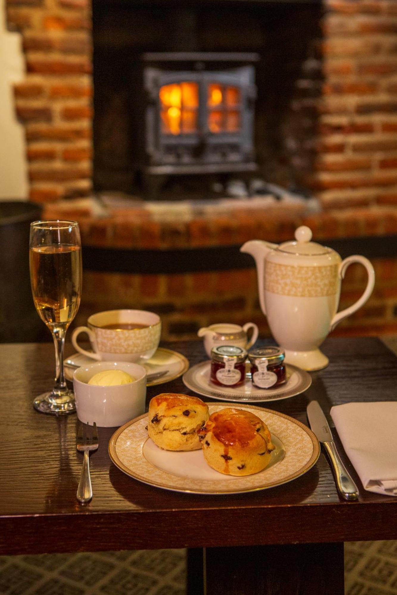 Swan Hotel & Spa 라벤햄 외부 사진