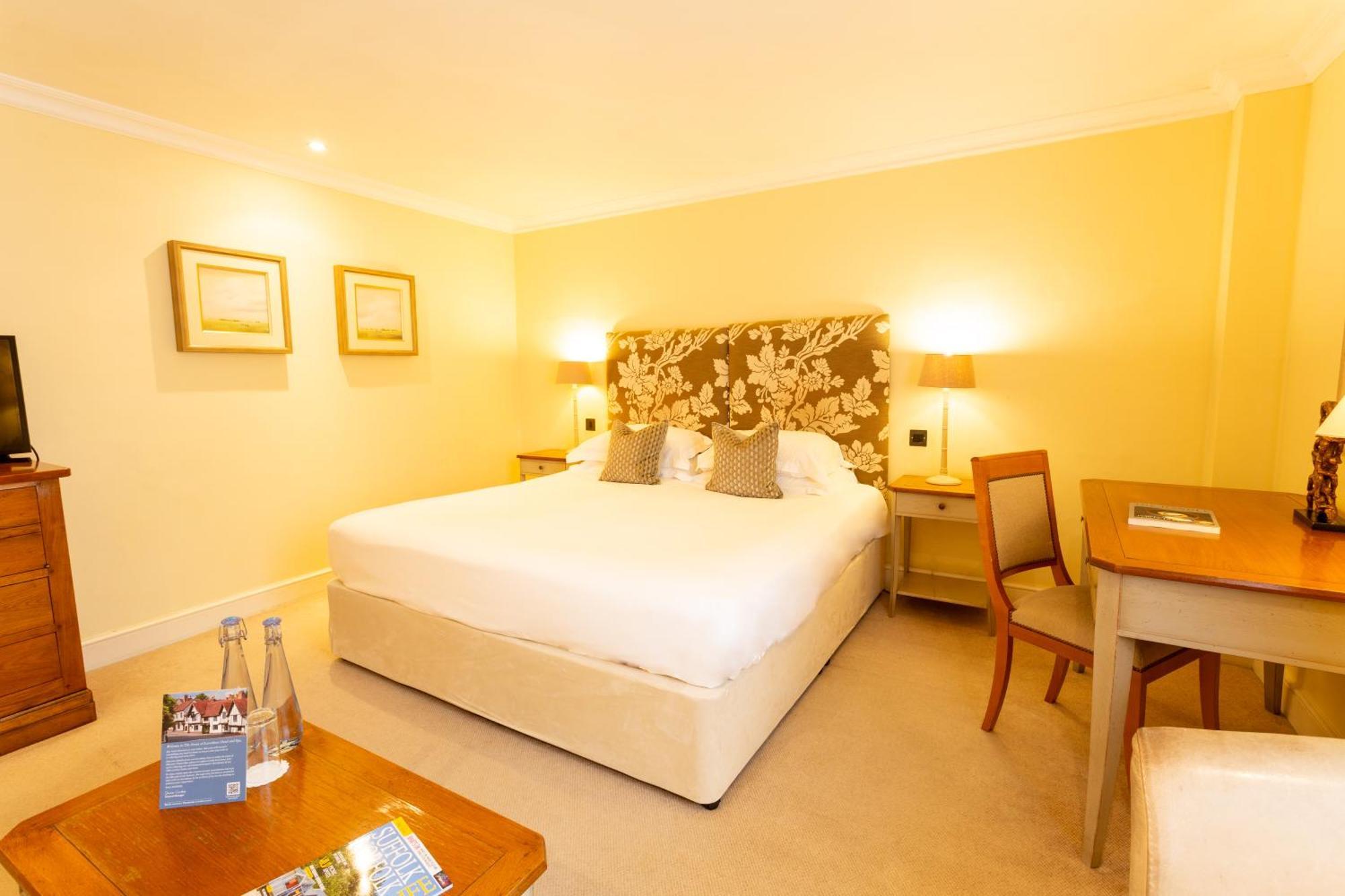 Swan Hotel & Spa 라벤햄 외부 사진